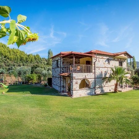 Niriides Hotell Porto Koufo Exteriör bild