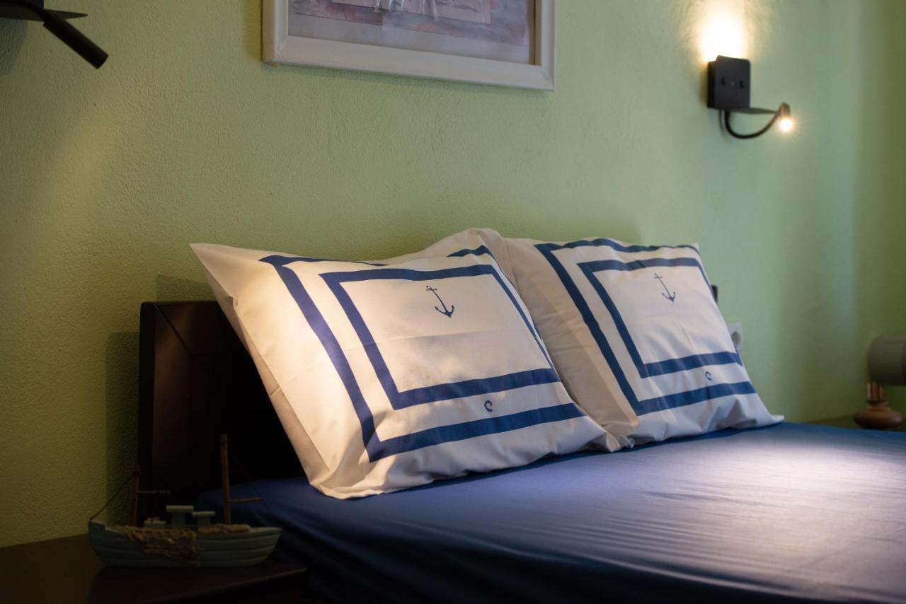 Niriides Hotell Porto Koufo Exteriör bild