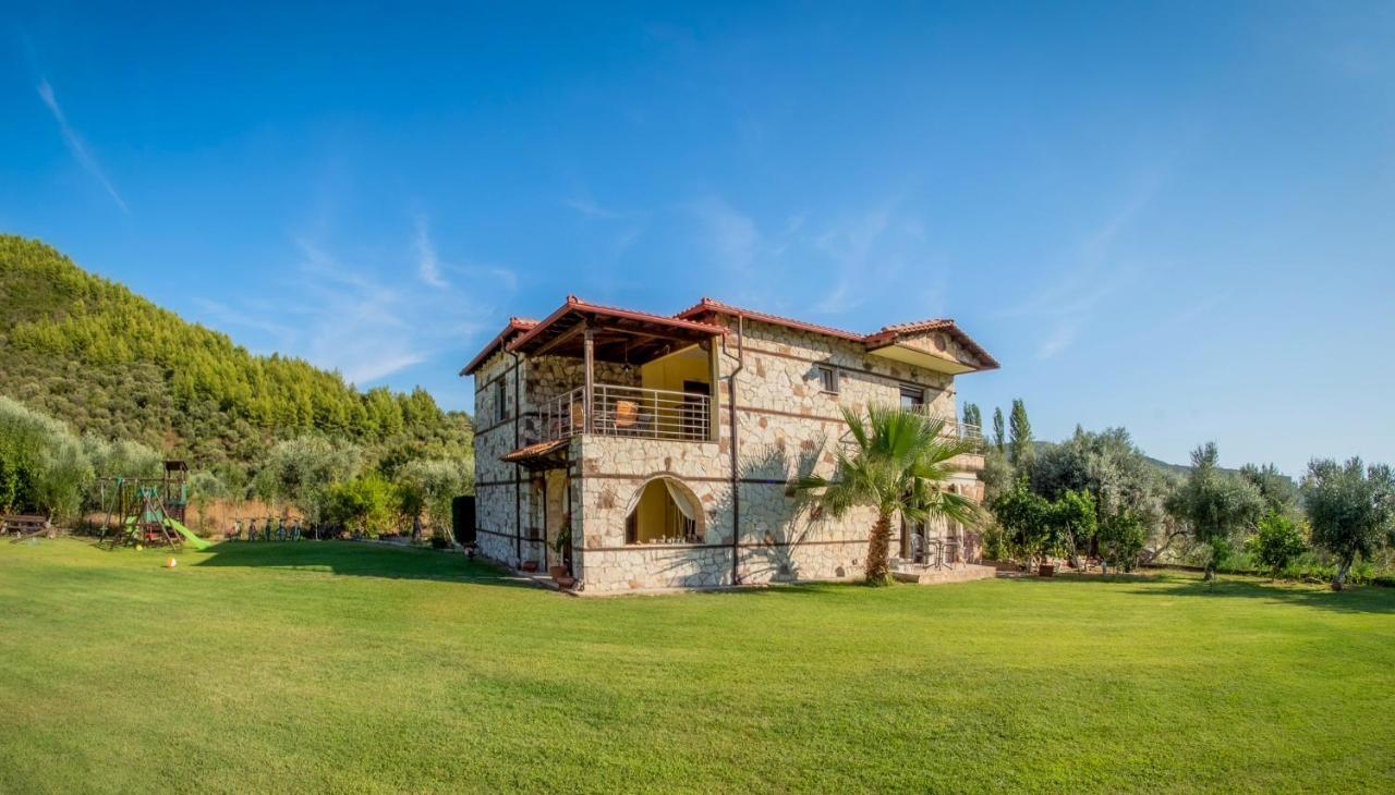 Niriides Hotell Porto Koufo Exteriör bild