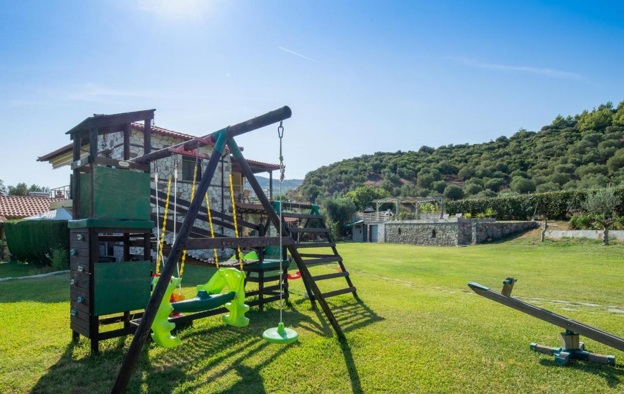 Niriides Hotell Porto Koufo Exteriör bild